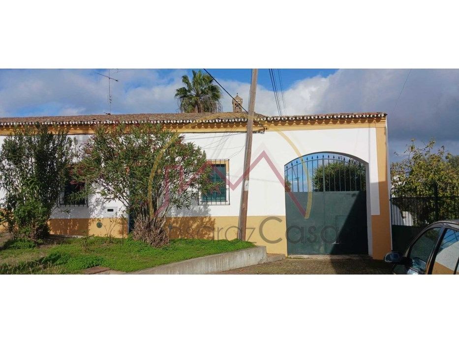 Moradia T3 no Telheiro - Perto do Castelo de Monsaraz e Praia Fluvial