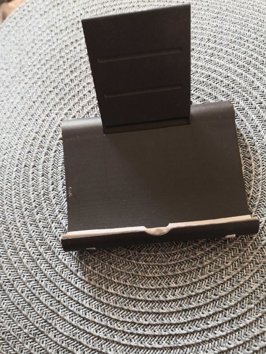 Подставка под телефон