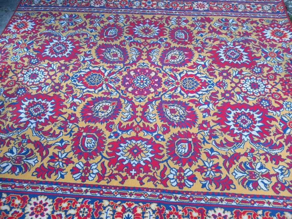 Sprzedam fajny dywan 230x200 cm