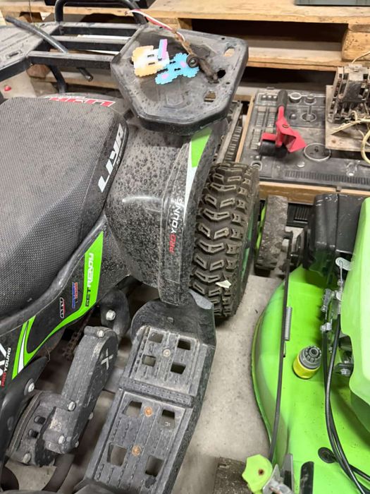 Продам квадроцикл 50 кубов идеал