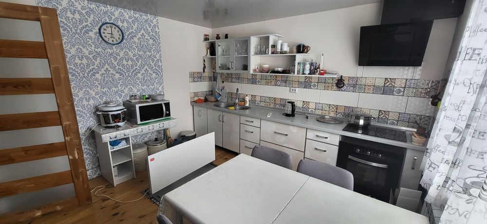 Продам будинок м.Лозова