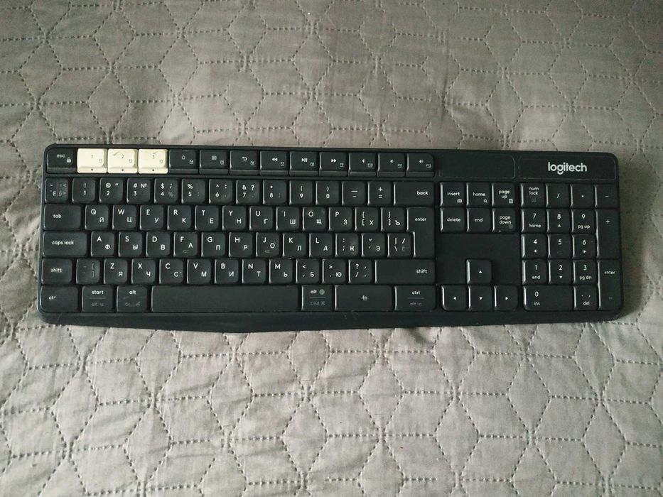 Комп'ютерна Клавіатура бездротова Logitech K375s На запчастини ремонт