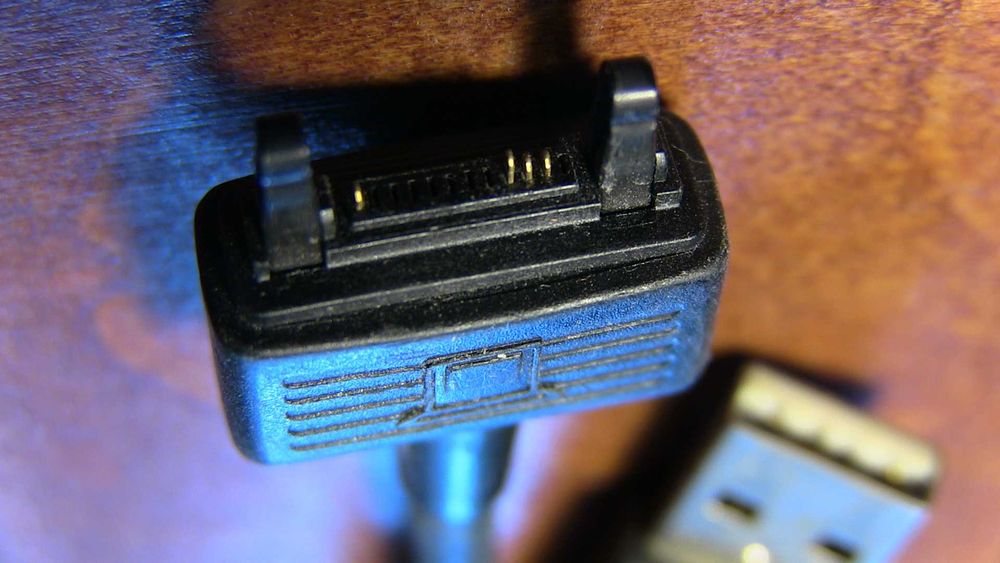 Sony Ericsson Data Cable DCU-65 Дата кабель
