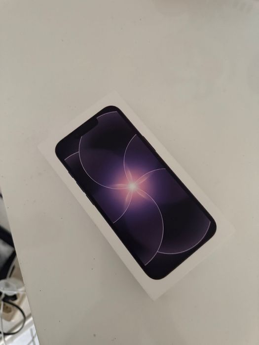 Iphone 17e novo - ACEITO TROCAS