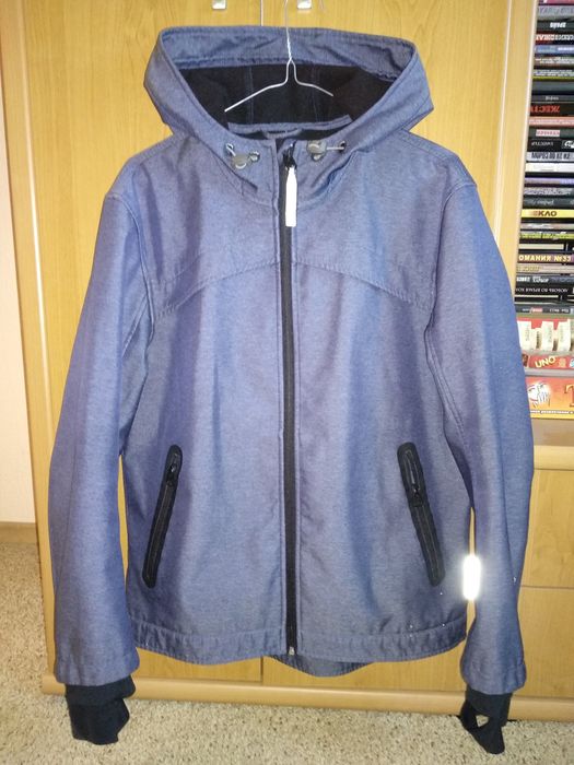 Курточка чоловіча