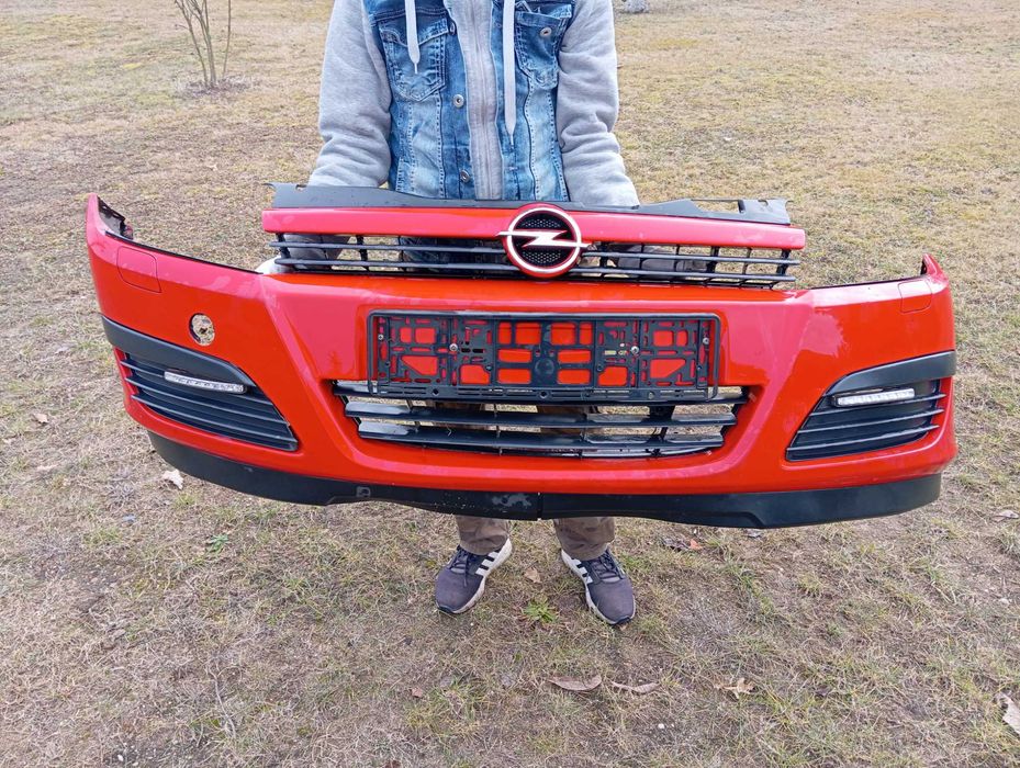 OPEL ASTRA H III Zderzak przód kompletny Grill Oryginał Y547