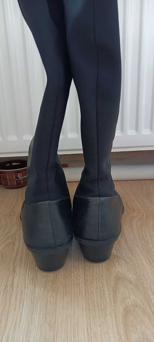 Kozaki Ecco skóra naturalna nieprzemakalne. .Buty na koturnie. roz.37