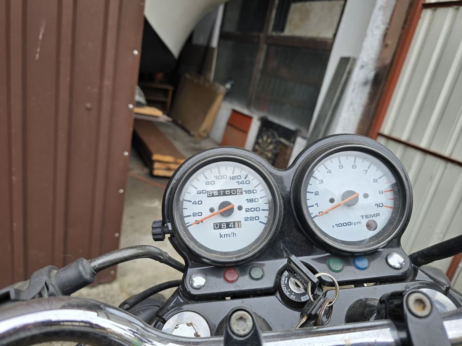 Motor Suzuki 800