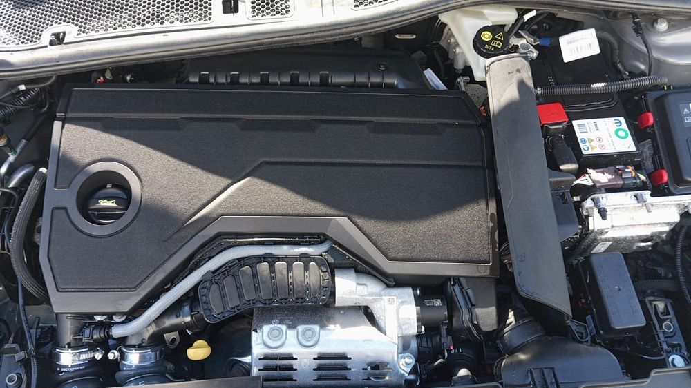 Peugeot 208 1.2 Híbrido 2025 Automática