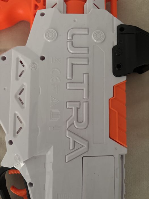 Pistola Nerf Ultra – Branca/Laranja