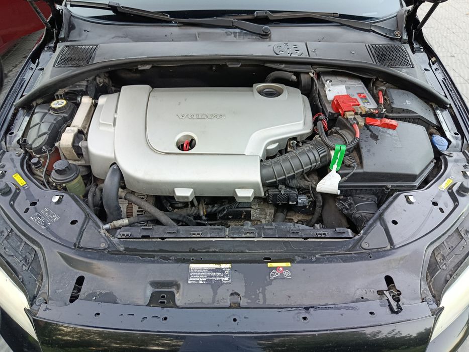 Продам Вольво В70 2,4мотор дизель 2007р.автомат,пригнаний зі Швеції,