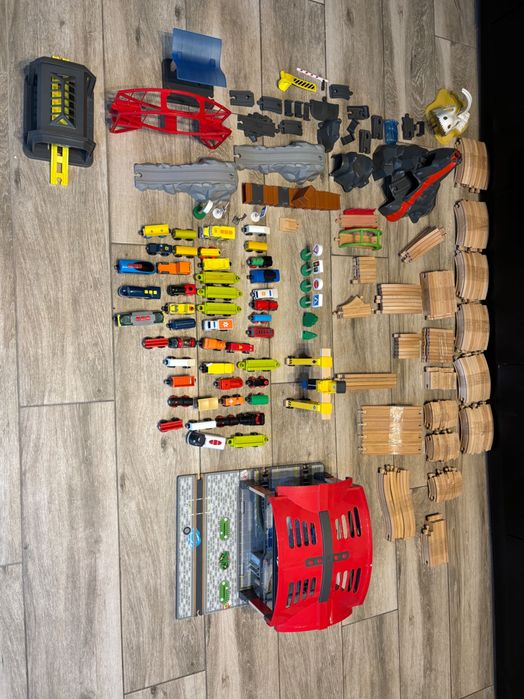 Kolejka drewniana dużo torów , odbiór osobisty .