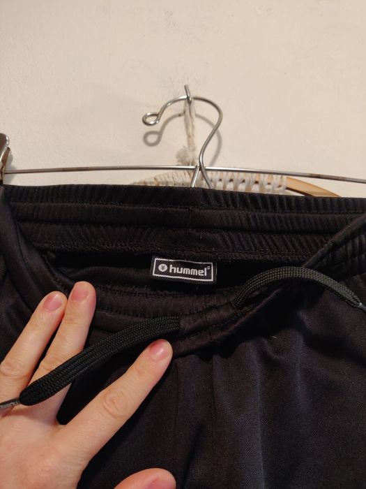 Dres HUMMEL rozmiar 176 idealne