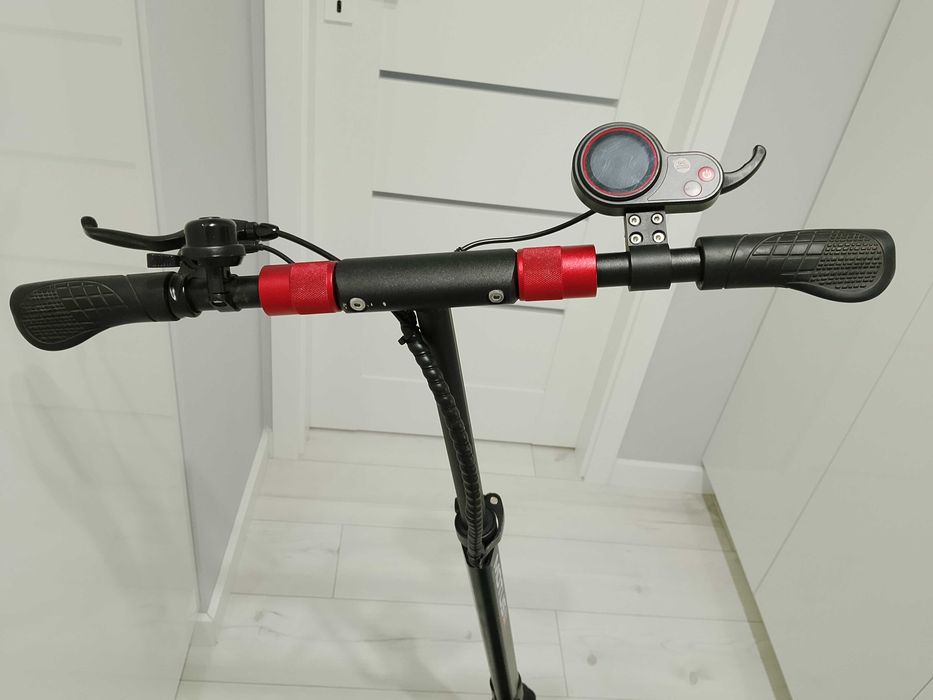 Hulajnoga elektryczna MOTUS 8.5 Lite Pro