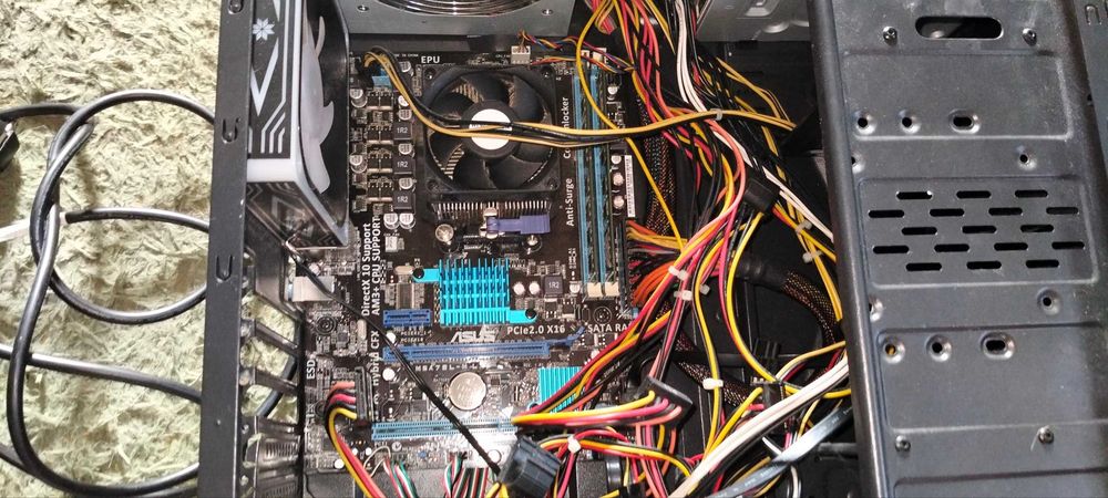 Системний Блок AMD FX-4320/сокет AM3+/16 ГБ DDR3