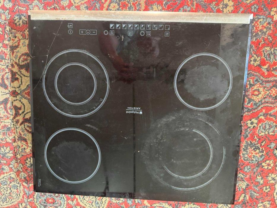 Варочна поверхня Hotpoint Ariston