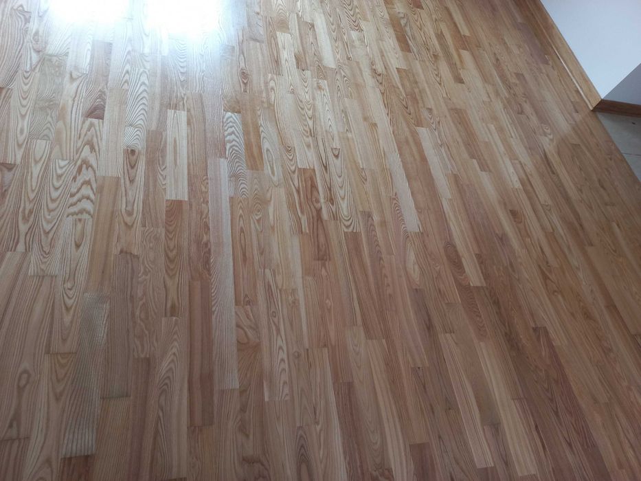 Cyklinowanie bezpyłowe podłóg, renowacja schodów