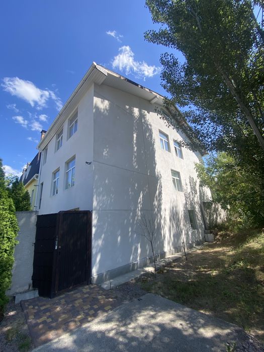 Аренда здания под бизнес , офис 320м2  автономное независимое