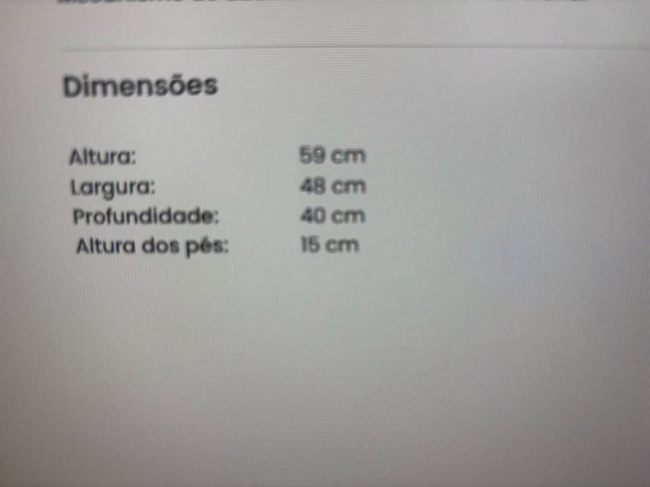 Mesinhas de cabeceira nunca usadas