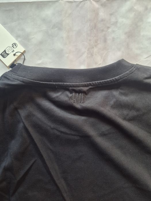 Stock de t-shirts AMI