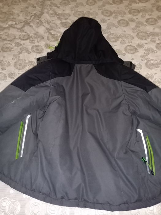 Куртка  зима 44 р.  L