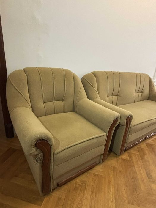 Крісло в дуже гарному стані
