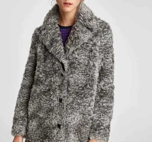 Sobretudo azul metálico e outros