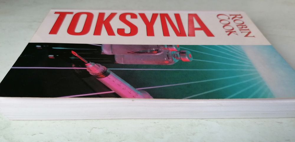 "Toksyna" Robin Cook książka thriller medyczny