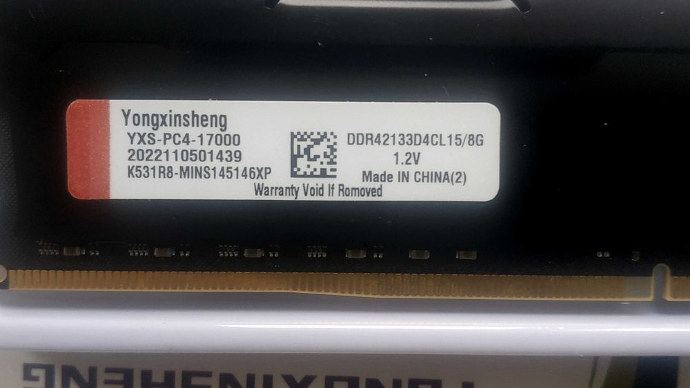 Ігрова оперативна пам'ять у радіаторах DDR4 2x8Gb/16Gb 2133MHz CL15
