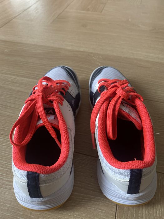 Buty sportowe halowe 35 decathlon