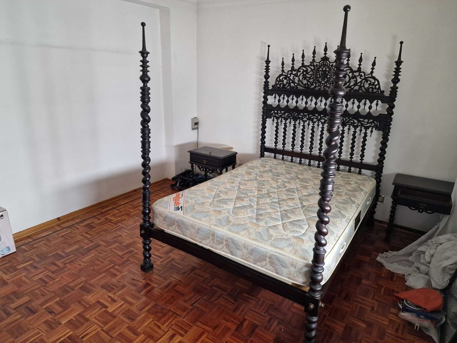 Mobília quarto de casal "bilrros"