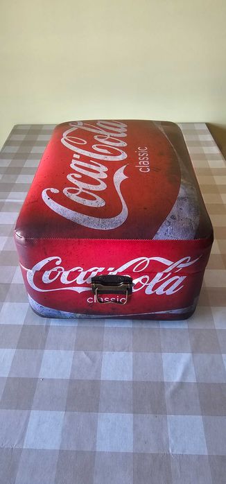 Banco | Baú  Coca Cola