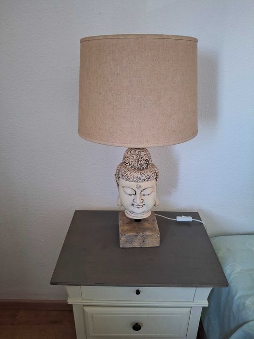 Candeeiro de Mesa Cabeça de Buda – Edição Vintage "O Gato Preto"