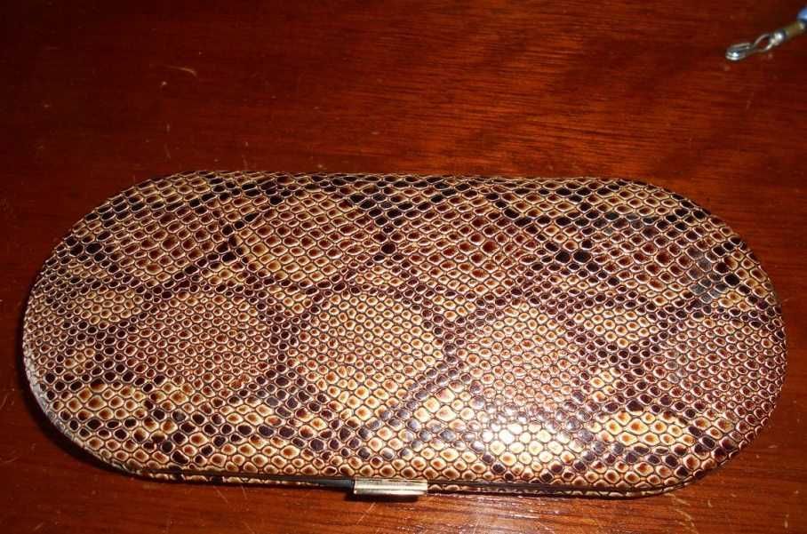 Estojo de Manicure em Tartaruga