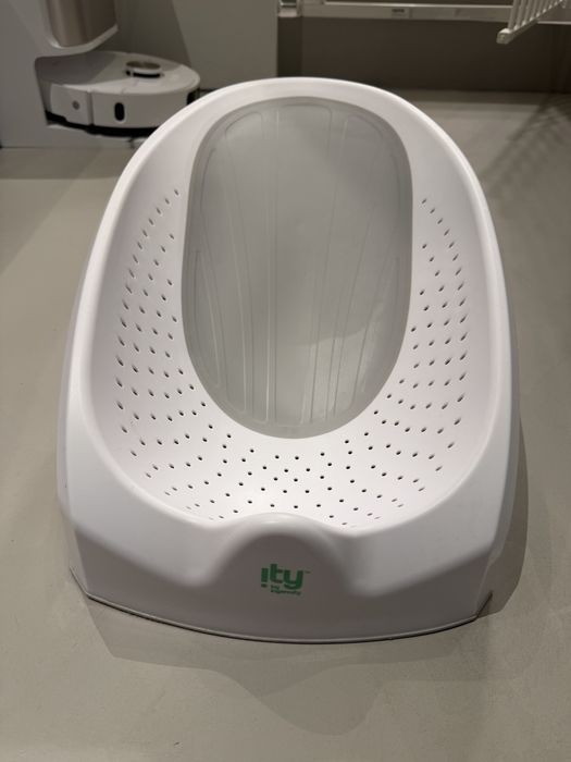 Шезлонг для миття немовлят