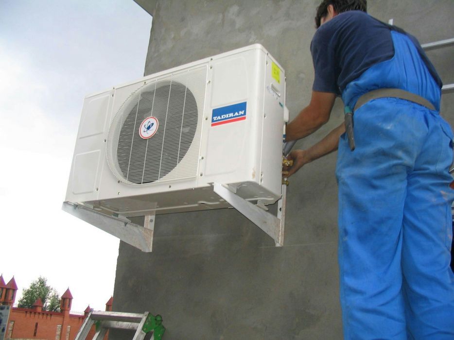 Установка продажа любых кондиционеров.