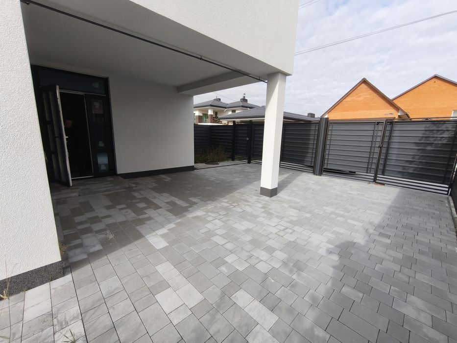 Продаж таунхаусу Військбуд