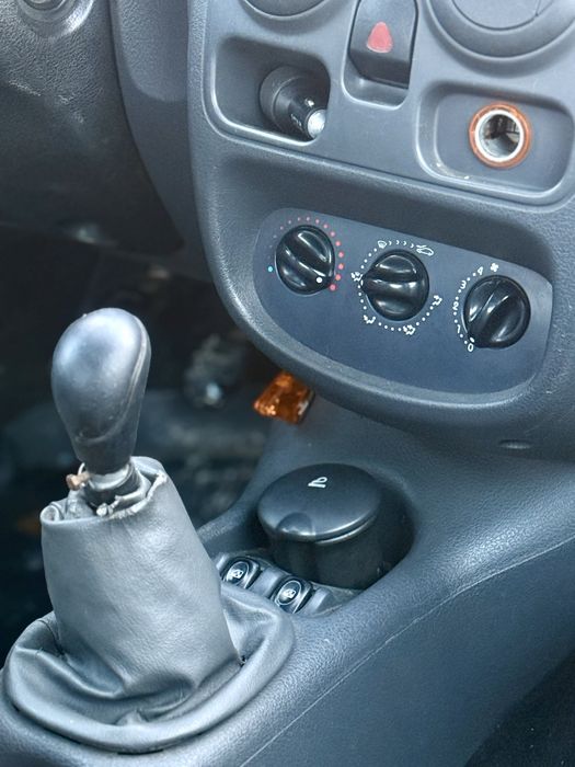 Автомобіль DACIA / 1.4 mpi