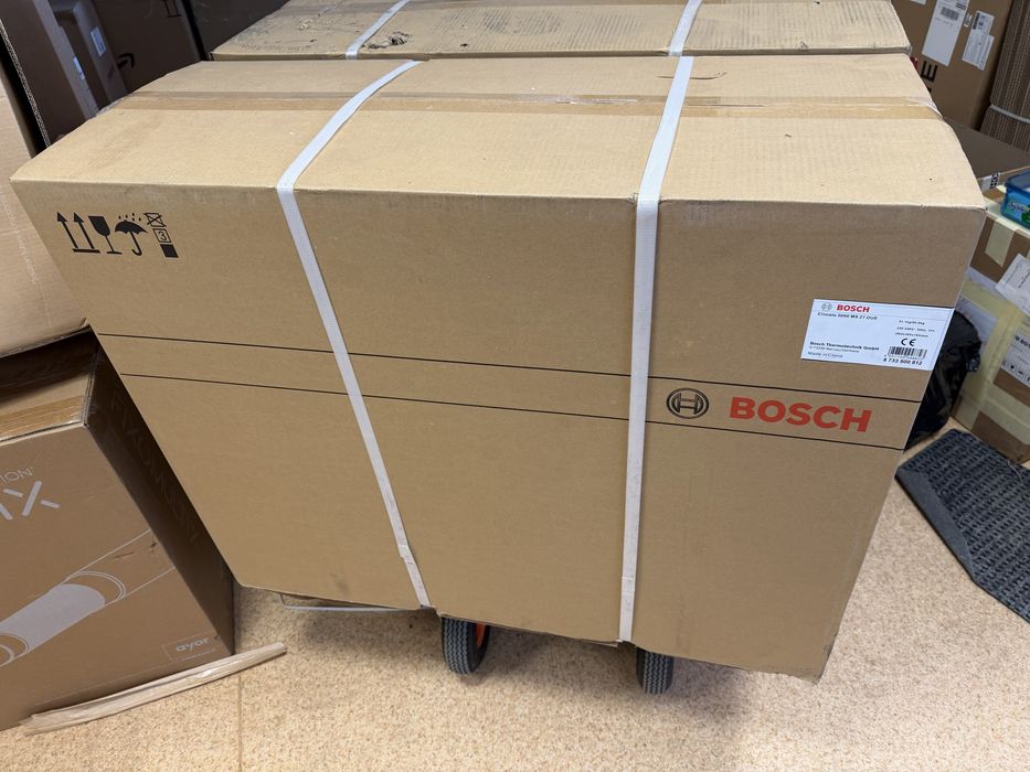 Klimatyzator bosch 7.9 kw NOWY do 3 jednostek wewnetrzych