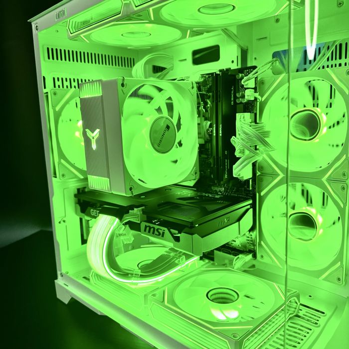 Digital PC Esport Achilles | Ryzen 5 7500F + RTX5060TI