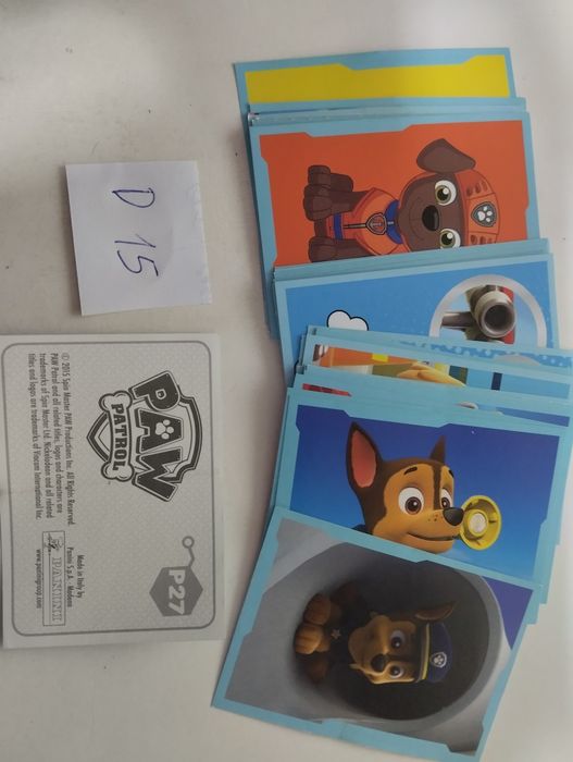 (D2) Cromos de 8 coleções