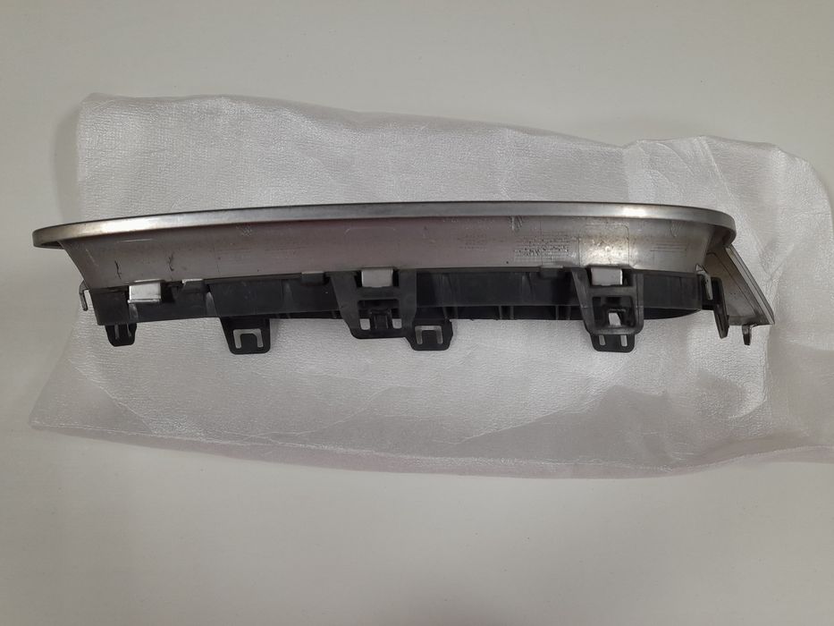 Grelha esquerda BMW f30/f31