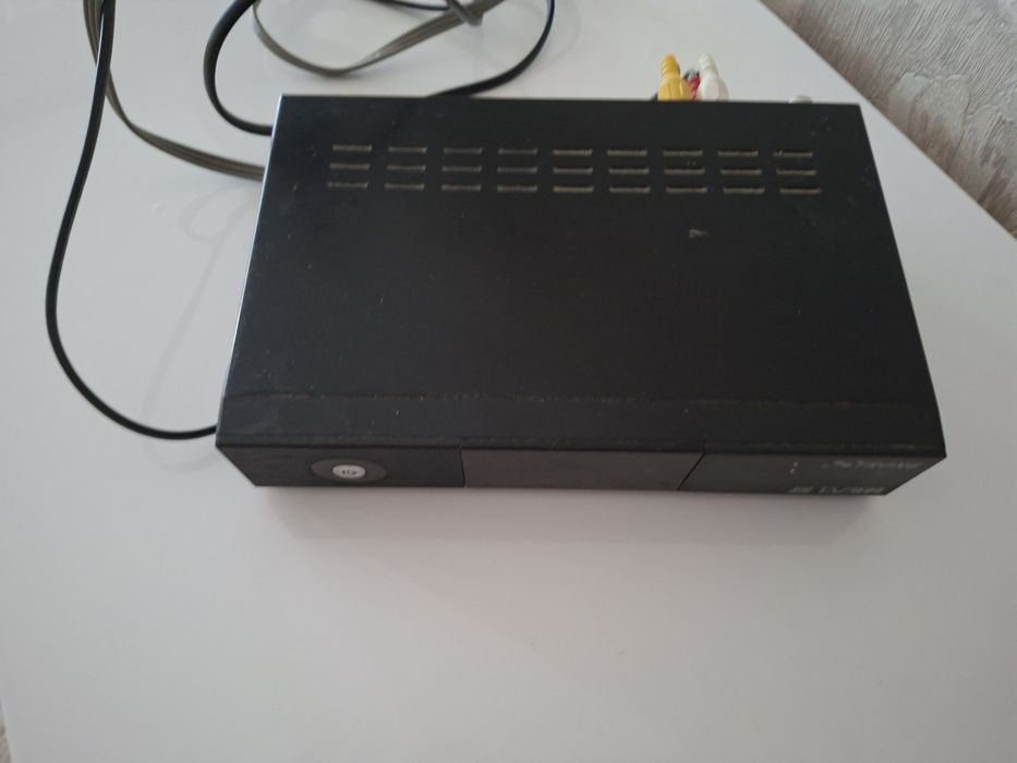 Приставка    STRONG   DVB    T2