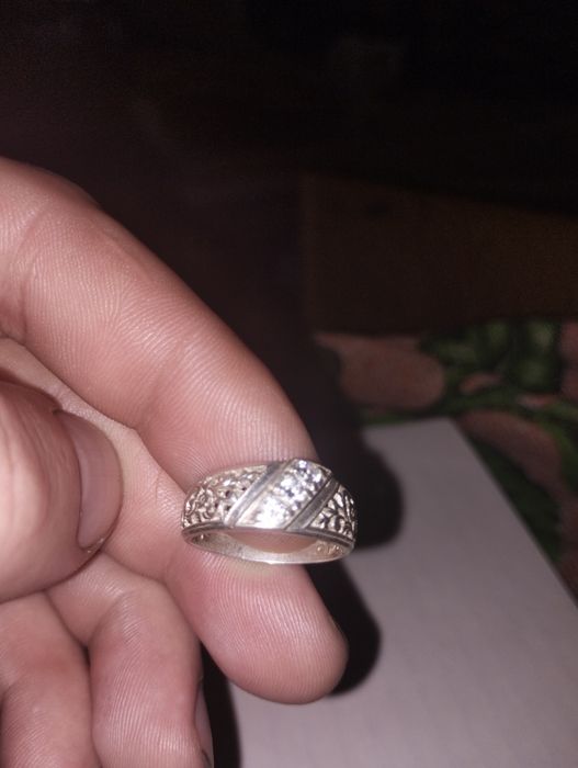 Продам срібні каблучки 1000 грн.