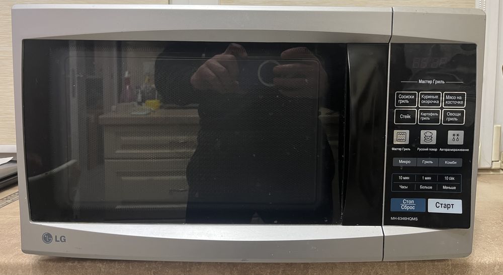 Мікрохвильовка LG MH-6346HQMS