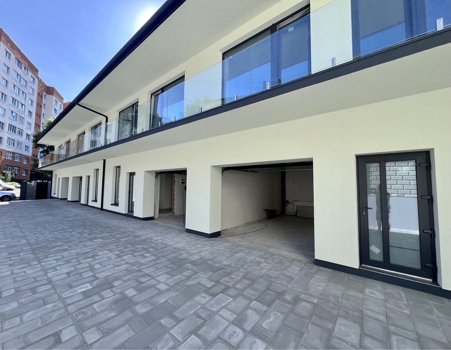 Продаж Котеджів в самому центрі