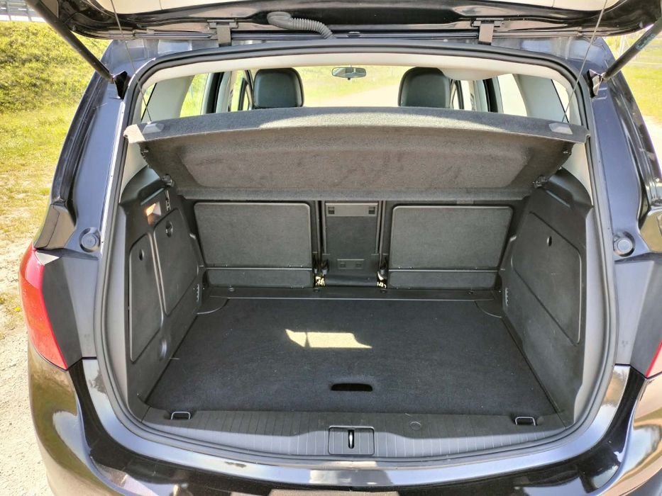 Opel  Meriva b  Niski przebieg