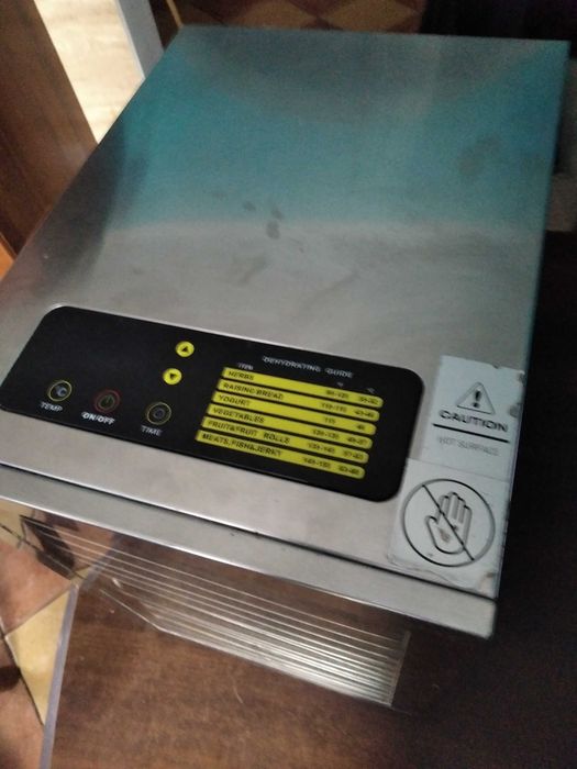 Suszarka dehydrator Royal Catering do owoców ziół grzybów itp nierdzew