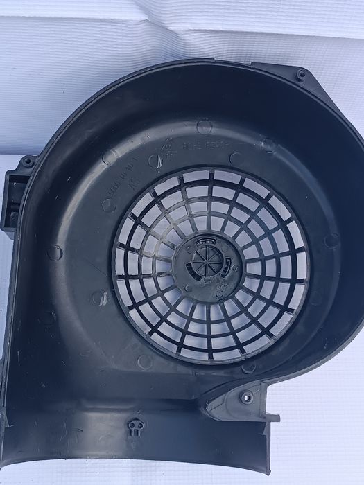 Lewa osłona silników okapów Klarstein