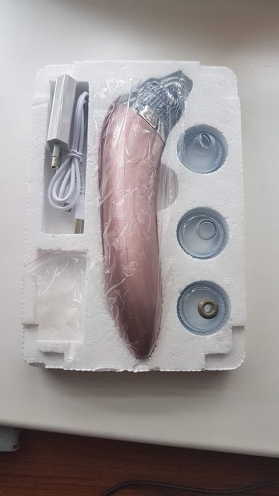 Вакуумний очищувач пор. XN-8030 Від чорних цяток